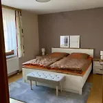 Am Louisenteich Apartment *